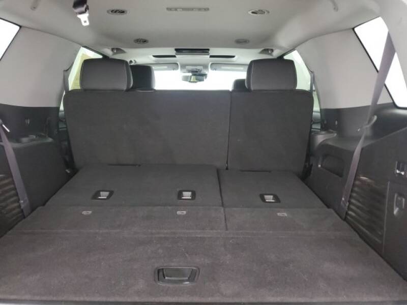 2016 Chevrolet Tahoe LT (image 34)