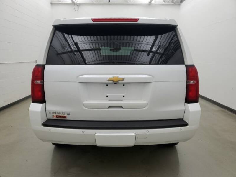 2016 Chevrolet Tahoe LT (image 35)
