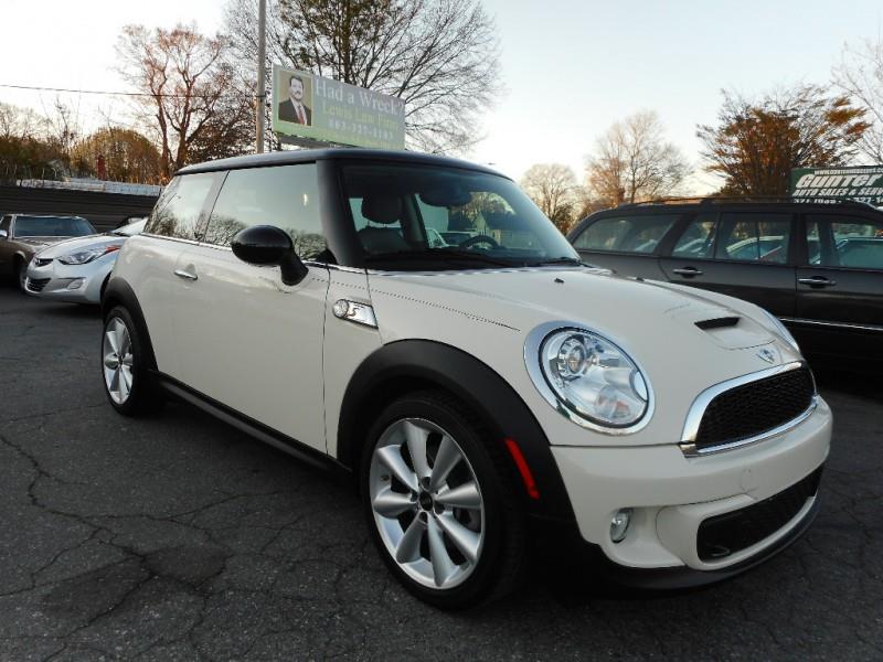2011 MINI Cooper for sale at Gunter's Mercedes Sales and Service in Rock Hill SC