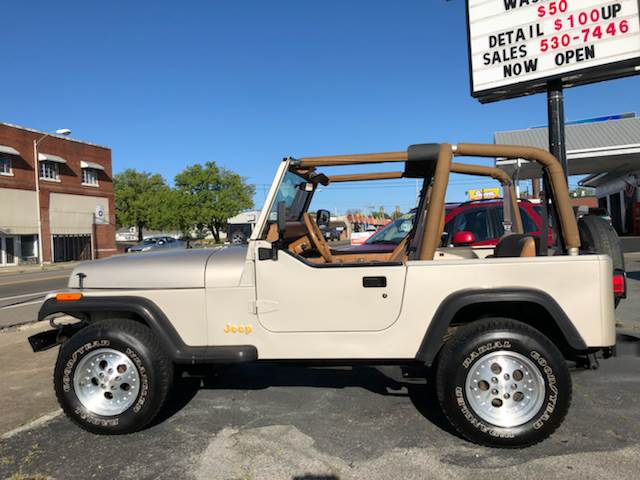 1995 Jeep Wrangler for sale at All American Autos in Kingsport TN