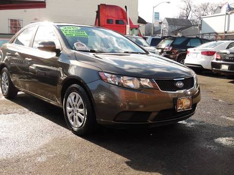 2010 Kia Forte for sale at SIMON AUTO GROUP LLC in Newark NJ