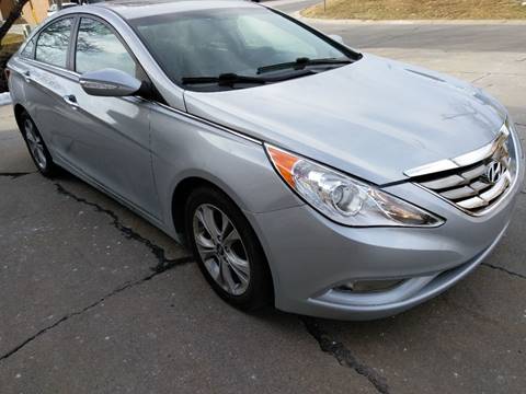 2011 Hyundai Sonata for sale at Divine Auto Sales LLC in Omaha NE