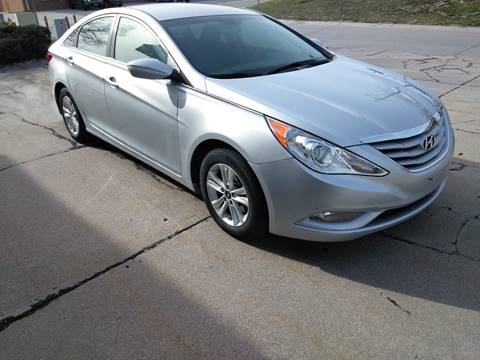 2013 Hyundai Sonata for sale at Divine Auto Sales LLC in Omaha NE