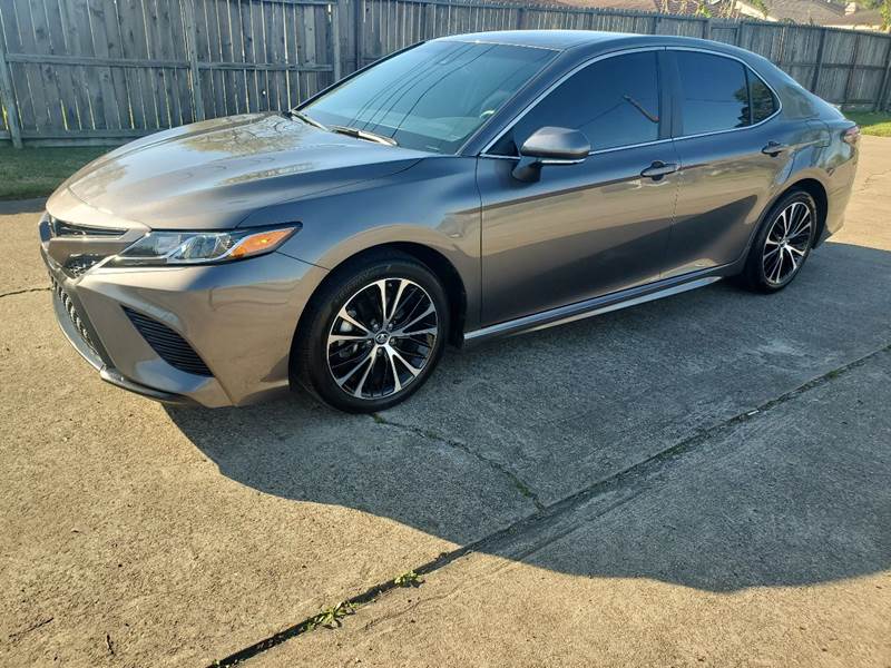 2018 Toyota Camry SE