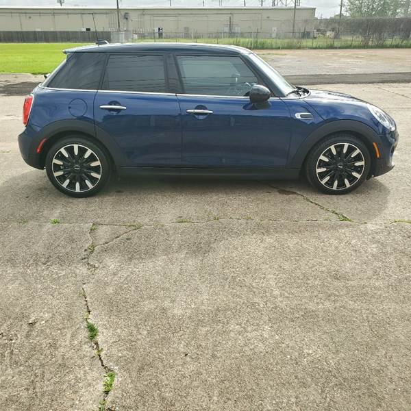 2018 MINI Hardtop 4 Door Cooper (image 6)