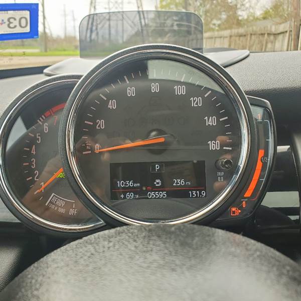 2018 MINI Hardtop 4 Door Cooper (image 19)