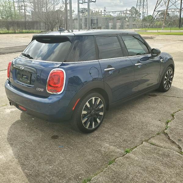 2018 MINI Hardtop 4 Door Cooper (image 29)