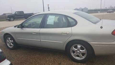 2004 Ford Taurus for sale at Kuhle Inc in Assumption IL