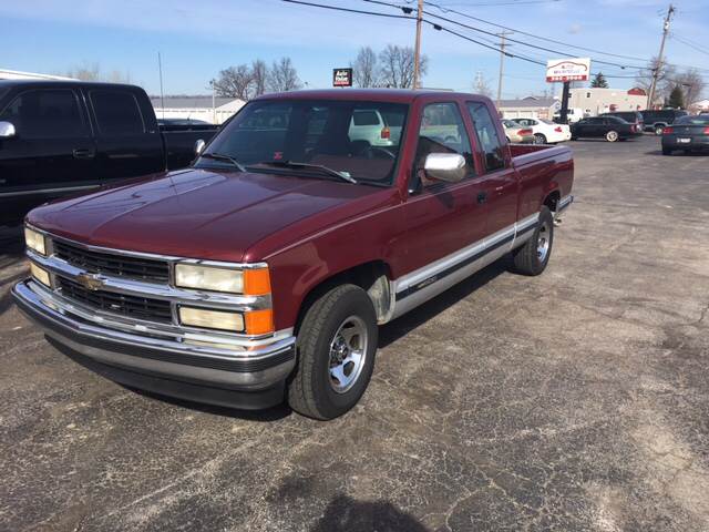 1994 Chevrolet C/K 1500 Series for sale at Autos Unlimited, LLC in Adrian MI