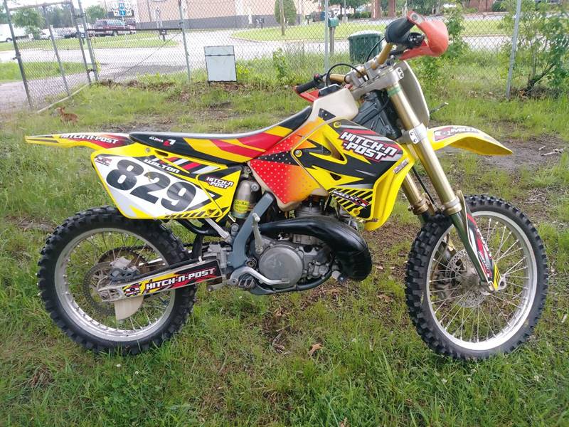 2004 Suzuki MOTORCYCLE