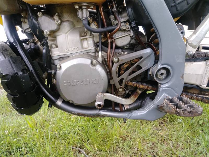 2004 Suzuki MOTORCYCLE