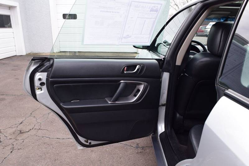 2006 Subaru Outback 2.5i Limited (image 16)