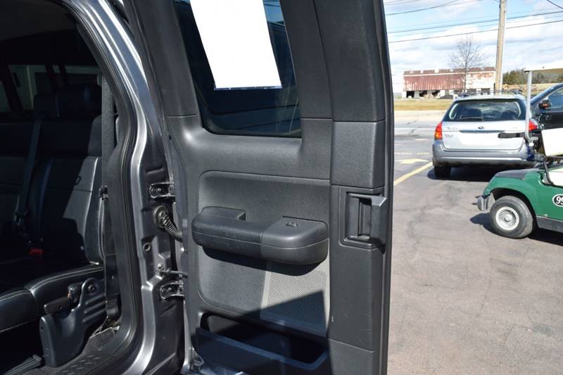 2005 Ford F-150 FX4 (image 19)