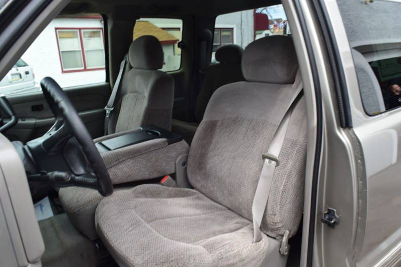1999 Chevrolet Silverado 1500 LS (image 14)