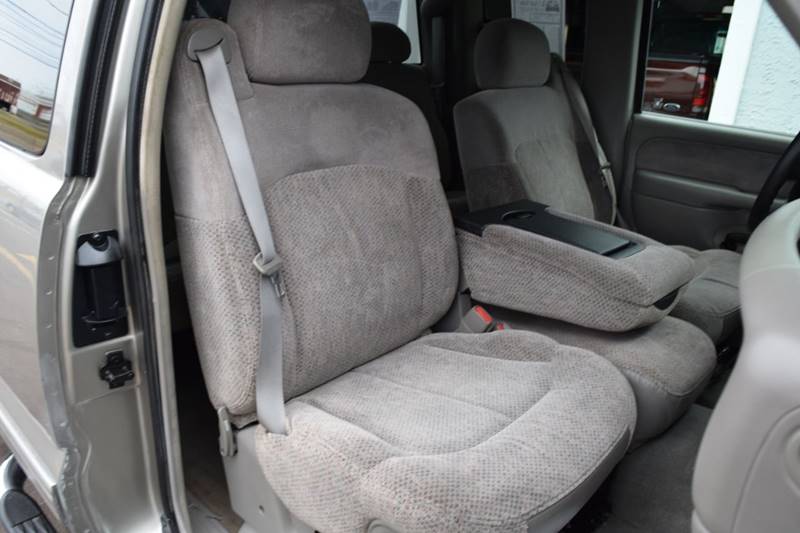 1999 Chevrolet Silverado 1500 LS (image 16)