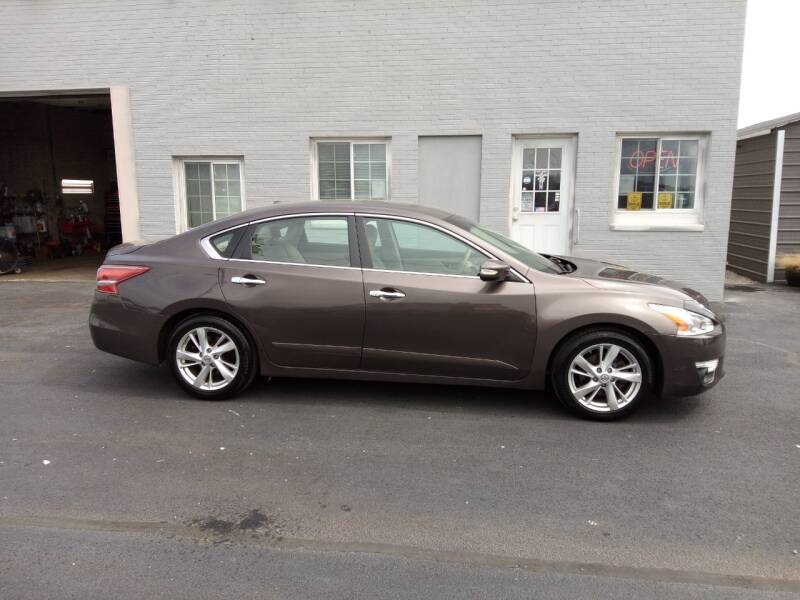Caps Cars Of Taylorville Car Dealer in Taylorville, IL