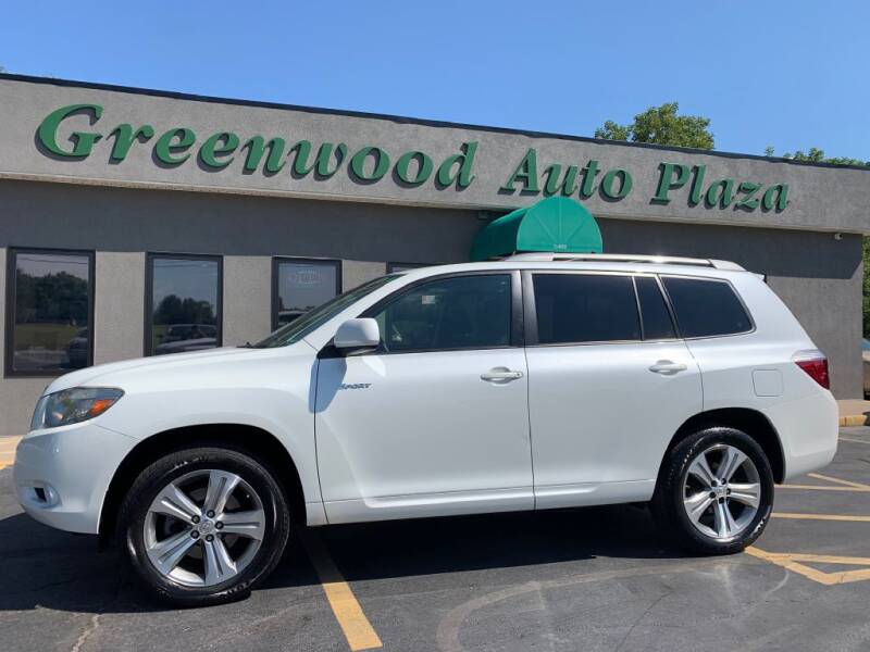 Greenwood Auto Plaza Car Dealer in Greenwood, MO