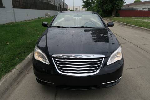 2012 Chrysler 200 Convertible for sale at Dymix Used Autos & Luxury Cars Inc in Detroit MI