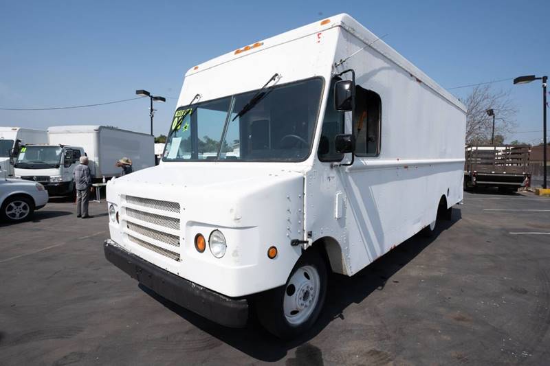 2002 Workhorse P42 for sale at Paraiso Motors Inc. in South Gate CA