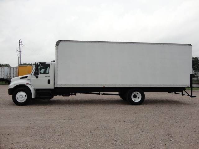 2011 International DuraStar 4300 (image 4)