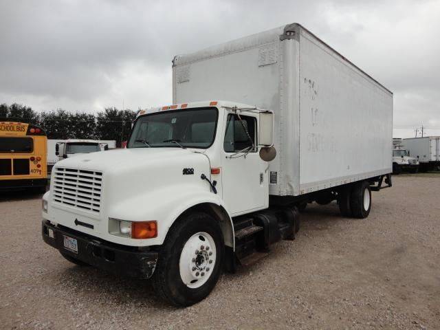 1996 International 4900 (image 1)