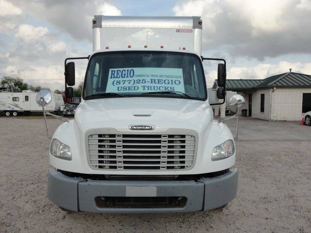 2012 Freightliner Business class M2 (image 2)