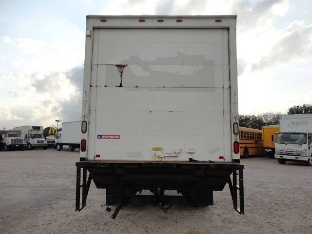 2012 Freightliner Business class M2 (image 5)
