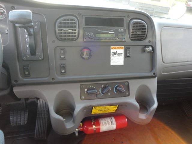 2012 Freightliner Business class M2 (image 19)