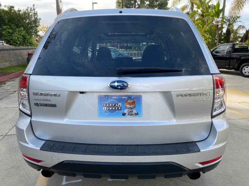 2011 Subaru Forester 2.5X Touring (image 6)