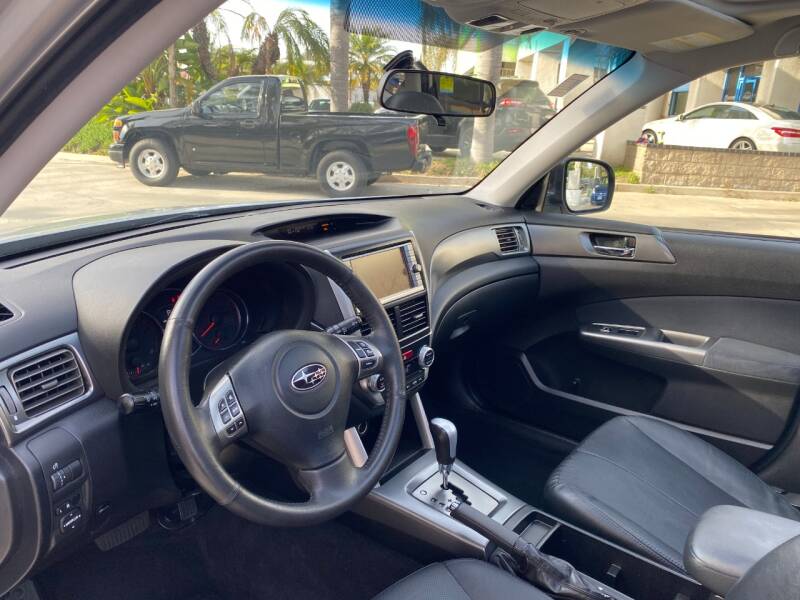 2011 Subaru Forester 2.5X Touring (image 15)