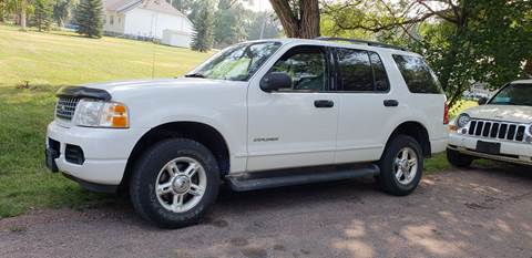 2004 Ford Explorer for sale at Geareys Auto Sales of Sioux Falls, LLC in Sioux Falls SD