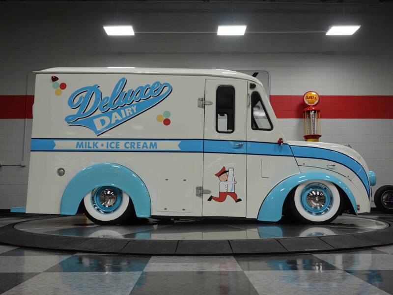 1963 Divco Milk Truck (image 2)