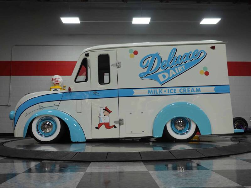 1963 Divco Milk Truck (image 6)