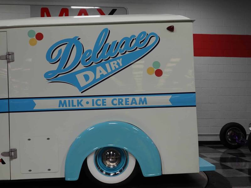1963 Divco Milk Truck (image 20)
