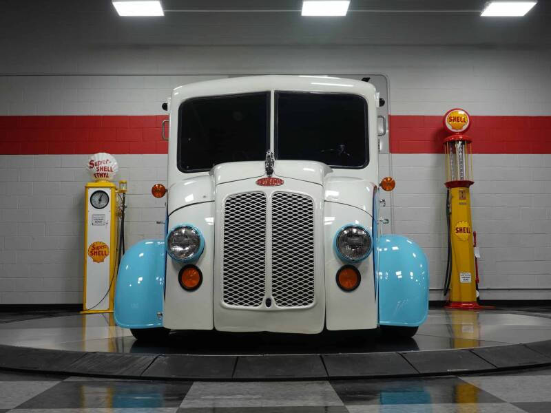 1963 Divco Milk Truck (image 8)