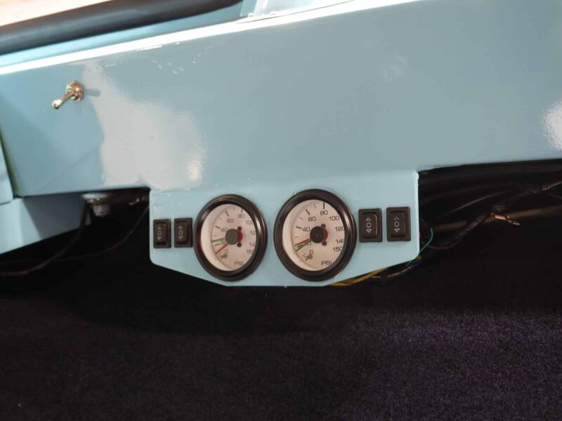 1963 Divco Milk Truck (image 41)