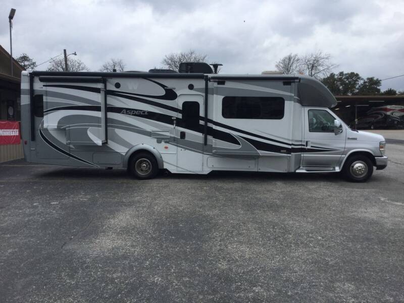 2014 Winnebago Aspect 30J