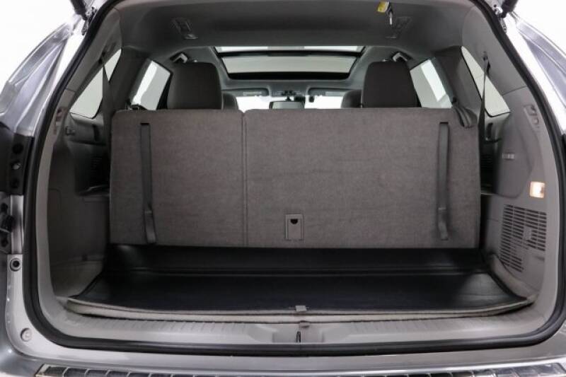 2016 Toyota Highlander Limited Platinum (image 10)