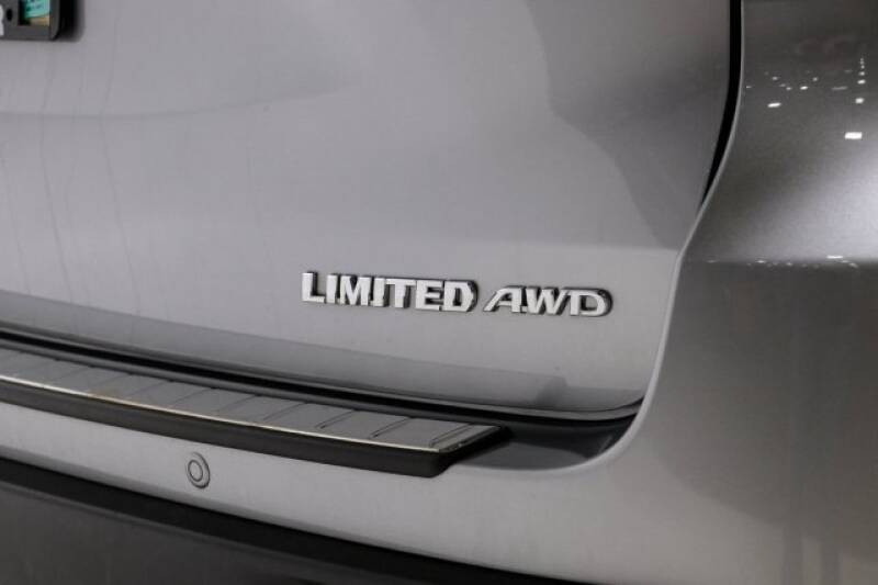 2016 Toyota Highlander Limited Platinum (image 9)