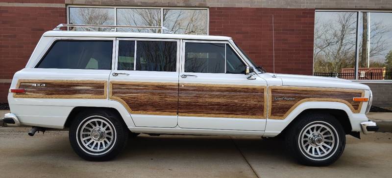 1990 Jeep Grand Wagoneer