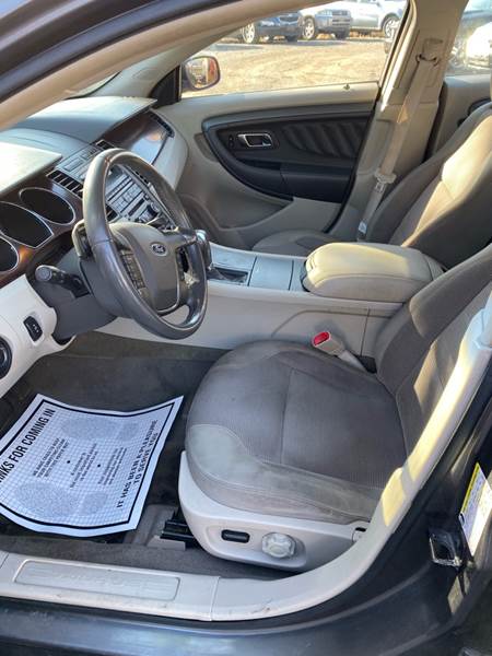 2011 Ford Taurus SEL (image 8)