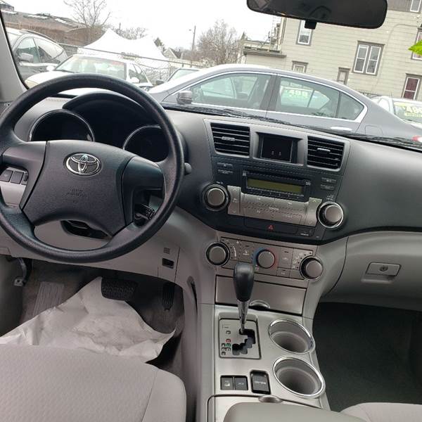 2009 Toyota Highlander (image 8)