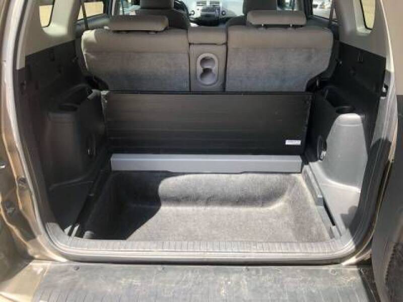 2011 Toyota RAV4 (image 18)