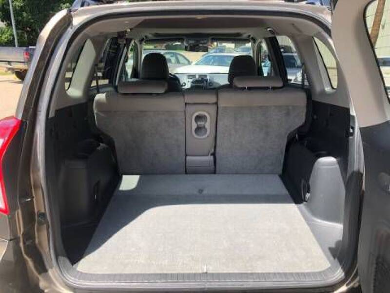 2011 Toyota RAV4 (image 19)