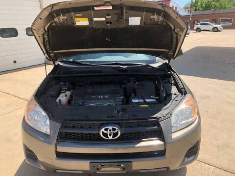 2011 Toyota RAV4 (image 20)