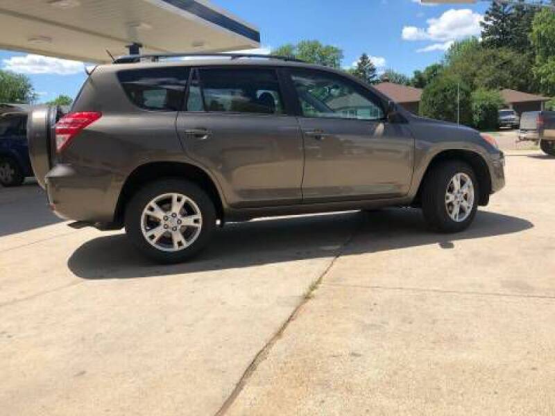 2011 Toyota RAV4 (image 3)