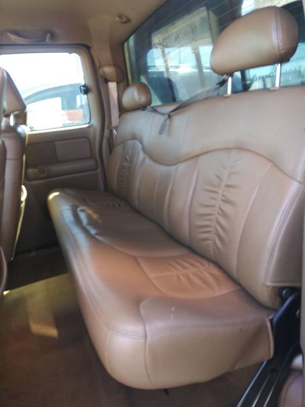2000 Chevrolet Silverado 2500 LT (image 4)