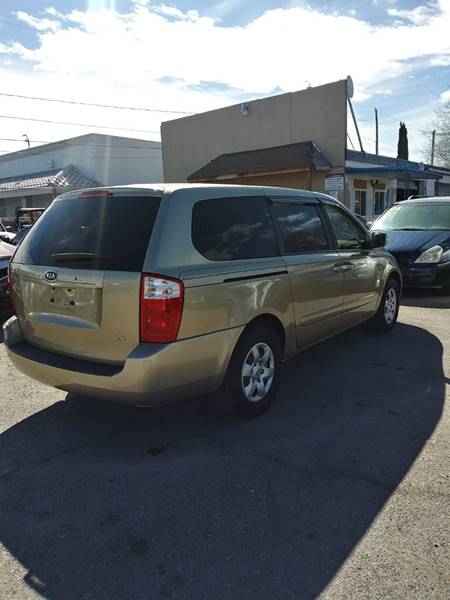 2006 Kia Sedona LX (image 4)