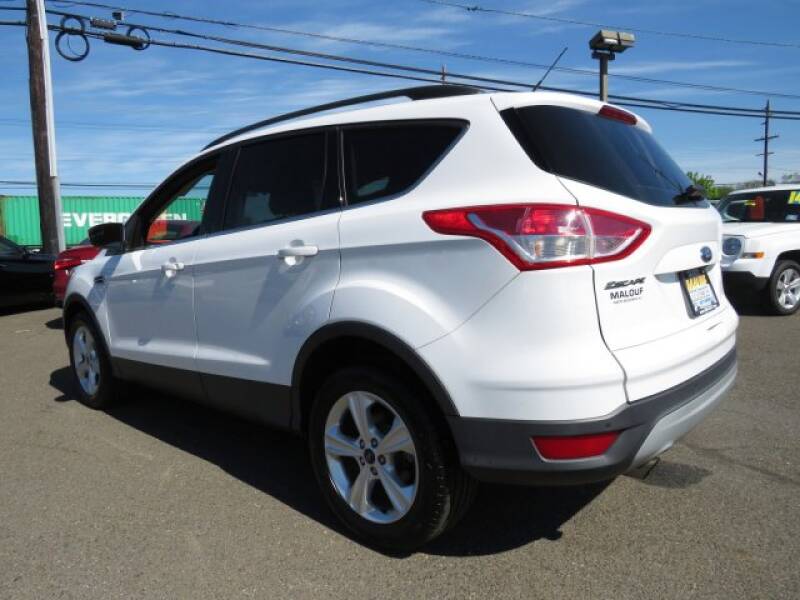 2015 Ford Escape SE (image 4)