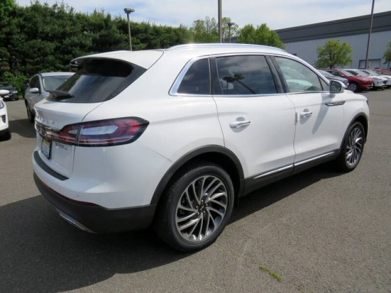 2020 Lincoln Nautilus Reserve (image 5)